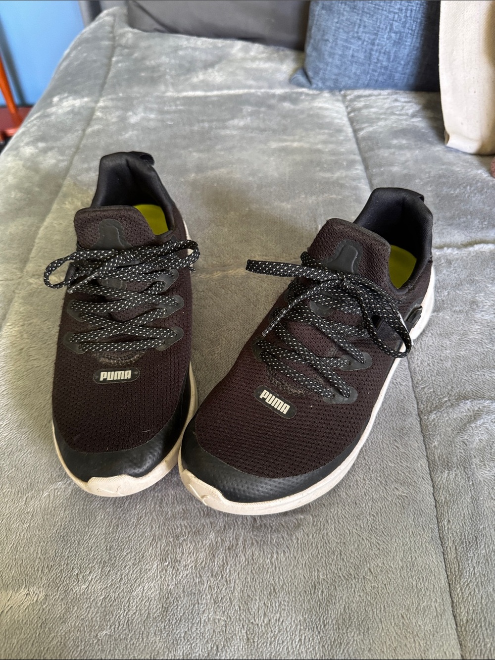 PUMA Men’s Black Lightweight Golf Sneakers